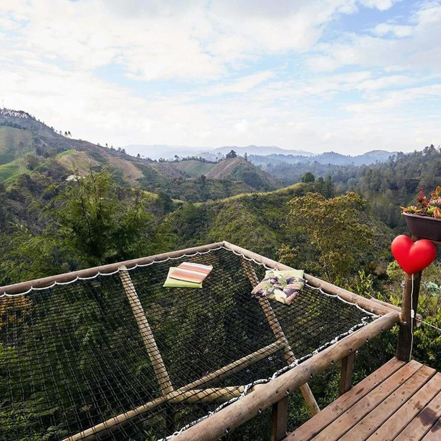 Bubblesky Glamping 40 Min From Medellin Hotel เอล เรติโร ภายนอก รูปภาพ