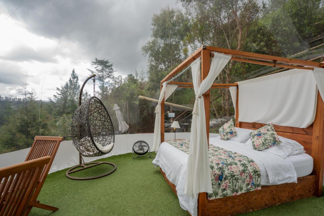 Bubblesky Glamping 40 Min From Medellin Hotel เอล เรติโร ภายนอก รูปภาพ