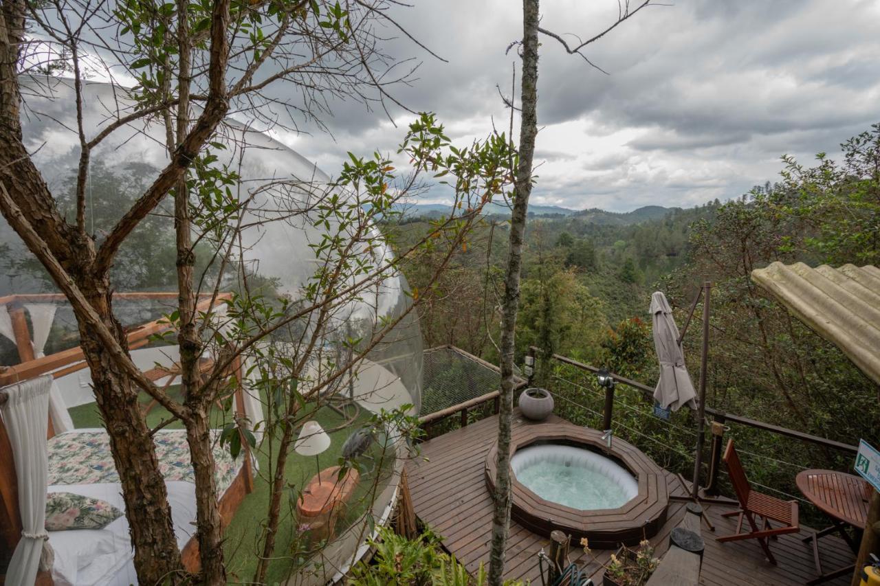 Bubblesky Glamping 40 Min From Medellin Hotel เอล เรติโร ภายนอก รูปภาพ