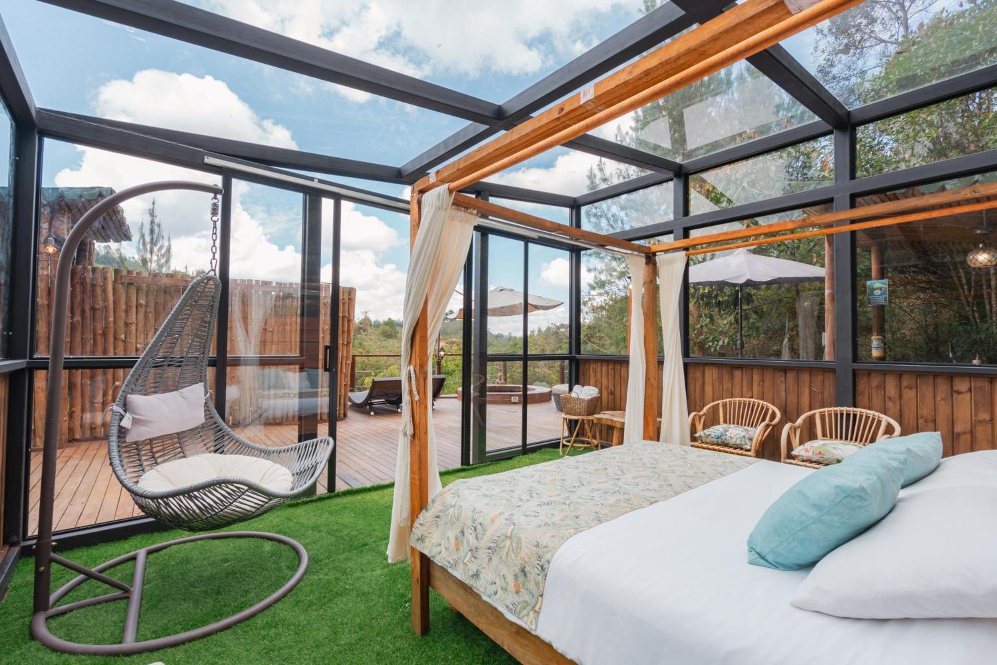 Bubblesky Glamping 40 Min From Medellin Hotel เอล เรติโร ภายนอก รูปภาพ