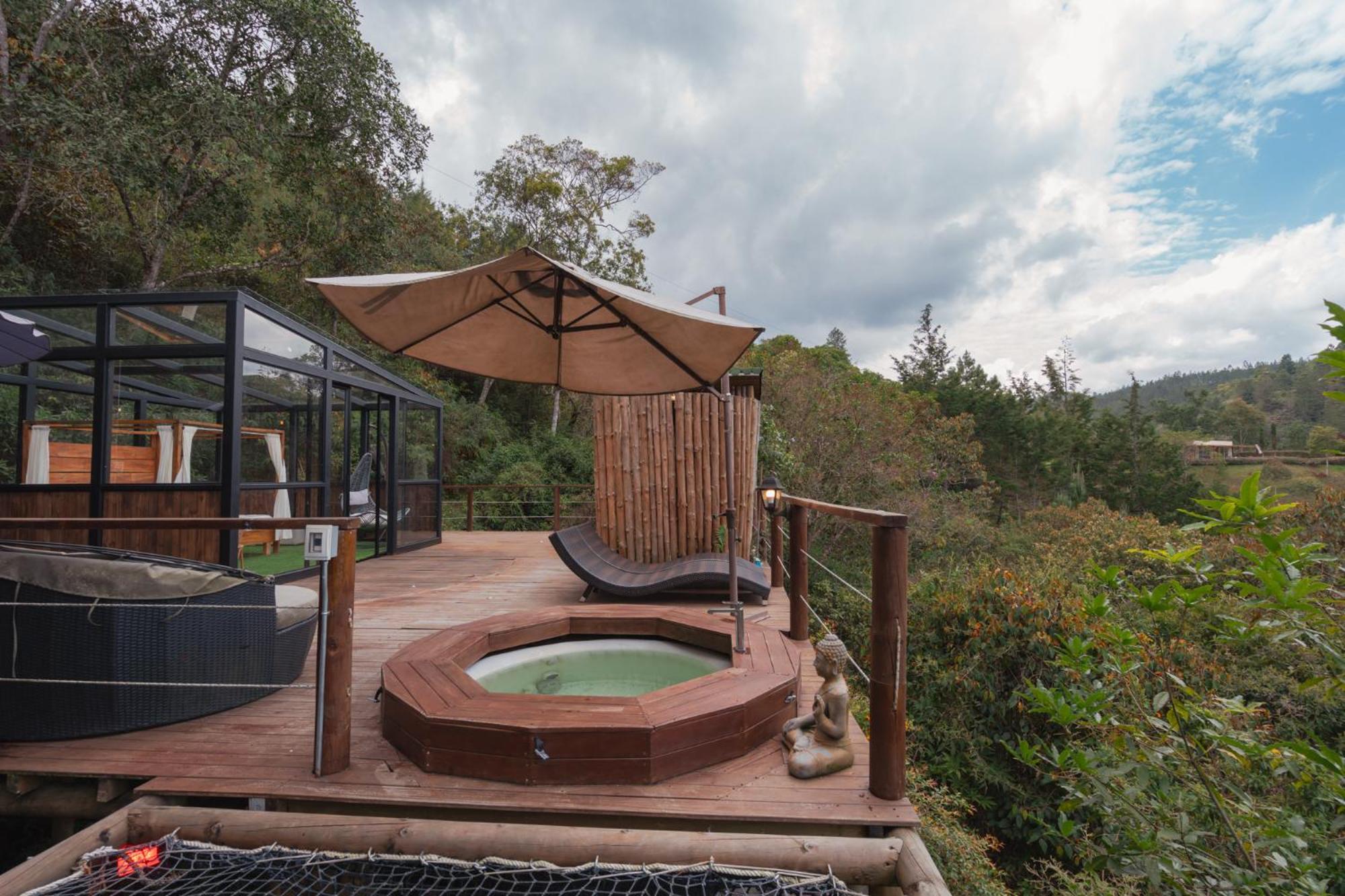 Bubblesky Glamping 40 Min From Medellin Hotel เอล เรติโร ภายนอก รูปภาพ
